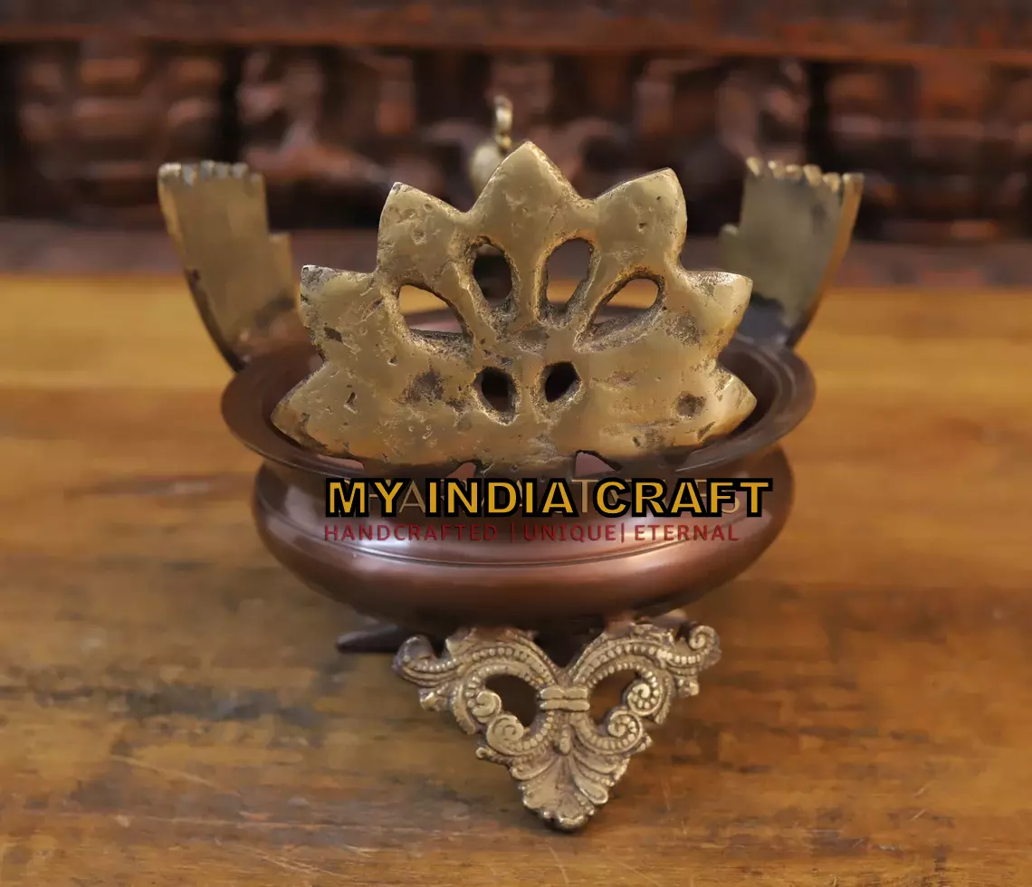 7.5" Urli with peacock