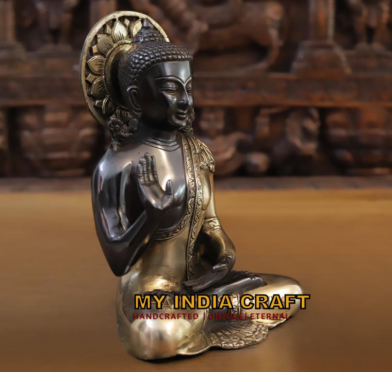 Buddha statue