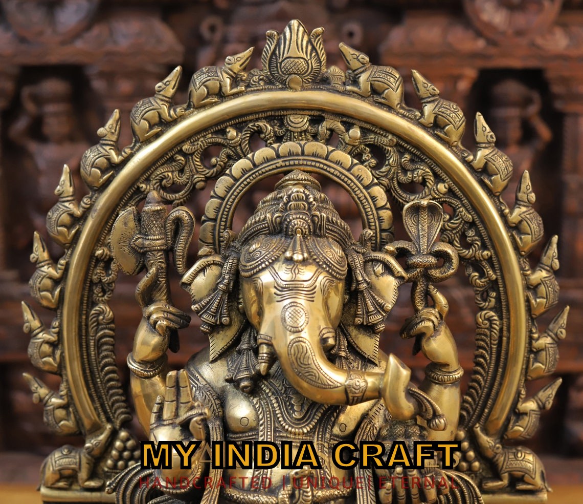 19" Ganesh charbhuja idol