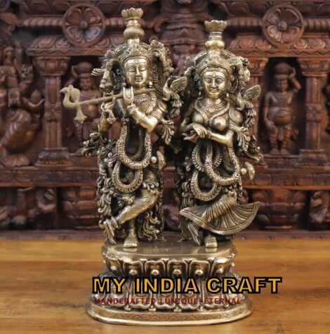 21" Radha Krishna on same level